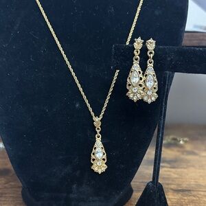 1928 Gold and Crystal Necklace and Earring Set
